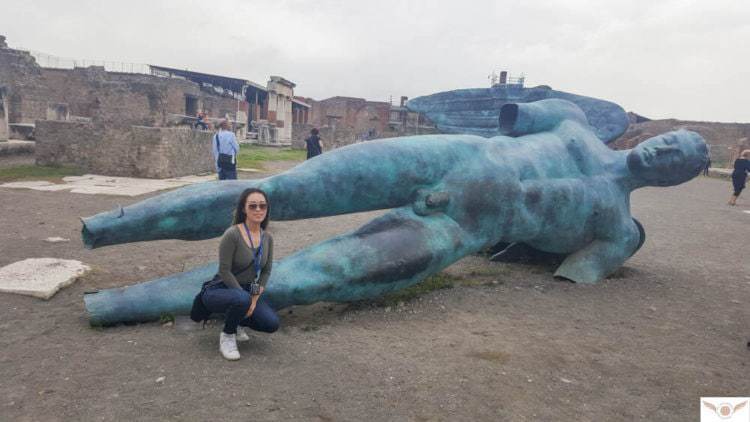 Naples Italy Solo Travel Guide Pompeii